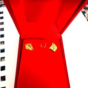 22k solid gold earring